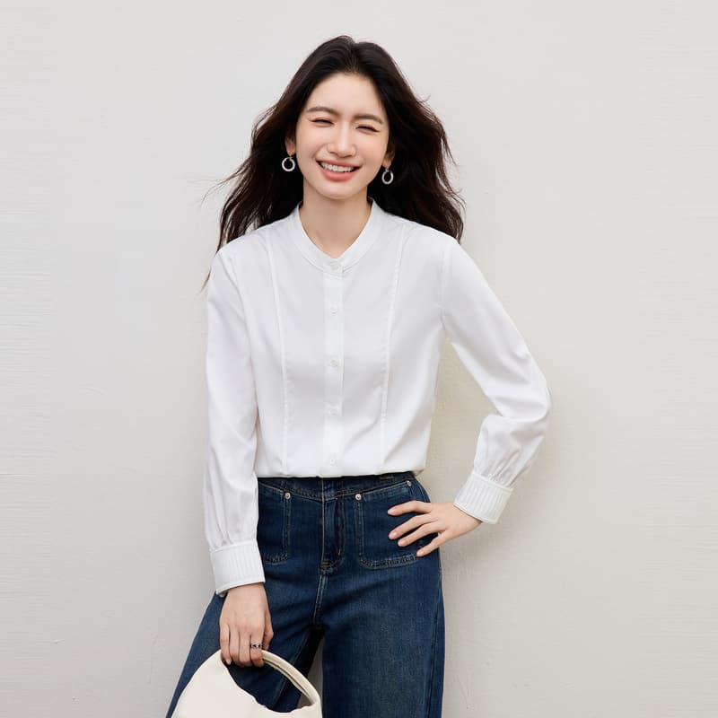 화이트 스탠드 칼라 여성 셔츠 2026 새로운 봄 다용도 품격 출퇴근 경력 슬림해 보이는 긴팔 셔츠 이미지 2