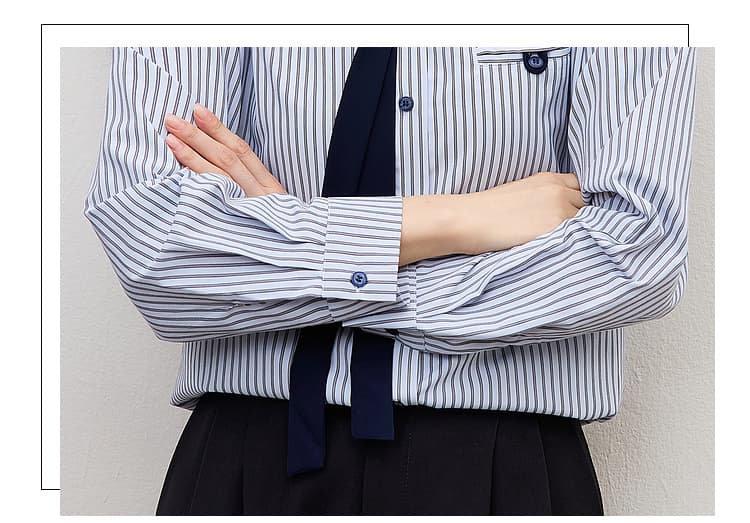 파란색 세로 줄무늬 긴팔 여성 셔츠 봄 새로운 작은 키 탈착식 넥타이 루즈핏 미니멀리즘 품격 맨위 상세 이미지 8