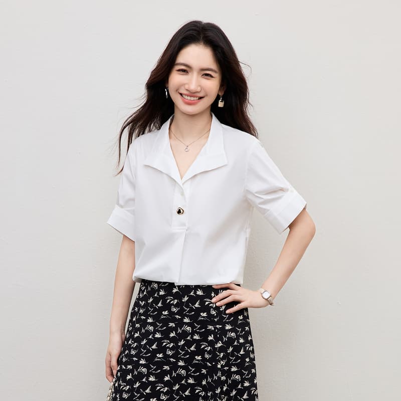 프랑스식 디자인 센스 화이트 여성 셔츠 여름 새로운 루즈핏 캐주얼 출퇴근 경력 면접 다용도 반팔 셔츠 이미지 2