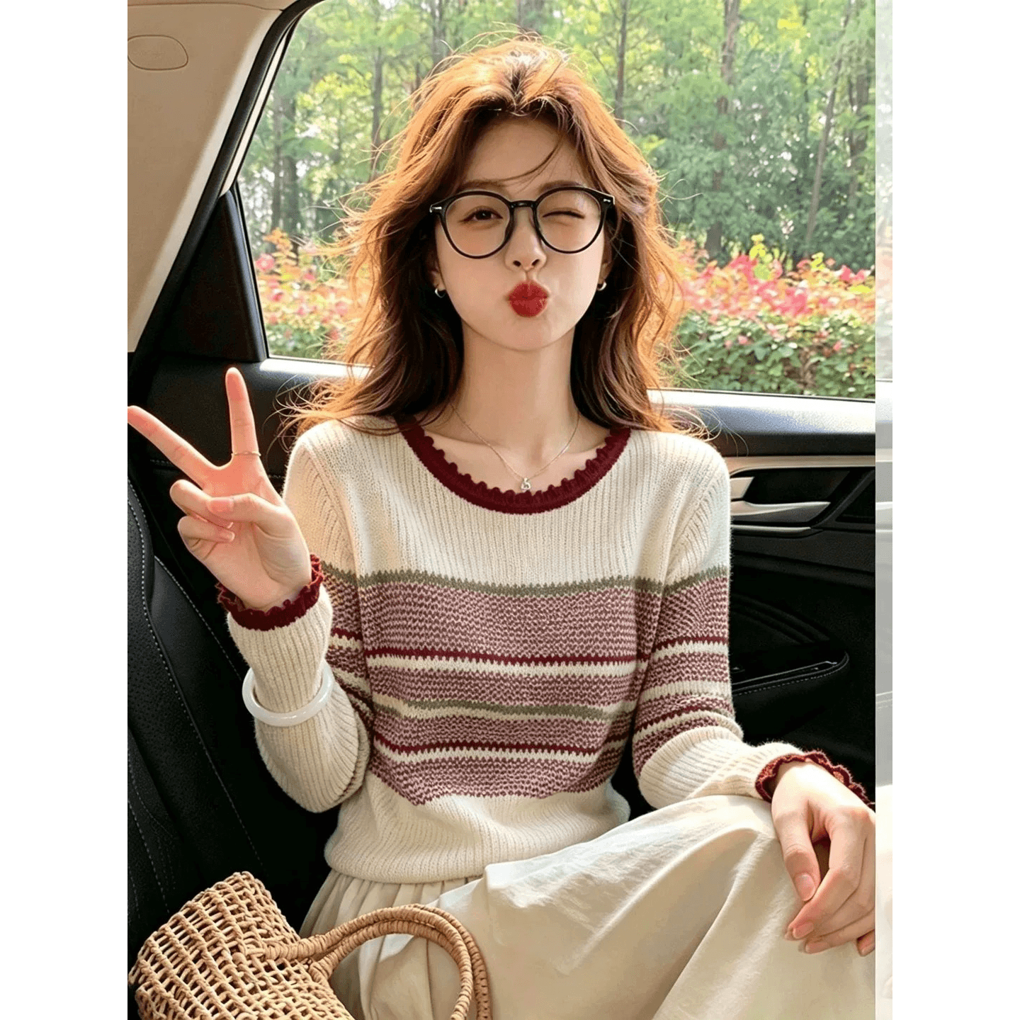 2026 가을 새로운 한 부서 홀로우 아웃 배색 스트라이프 니트 스웨터 여성 이미지 5