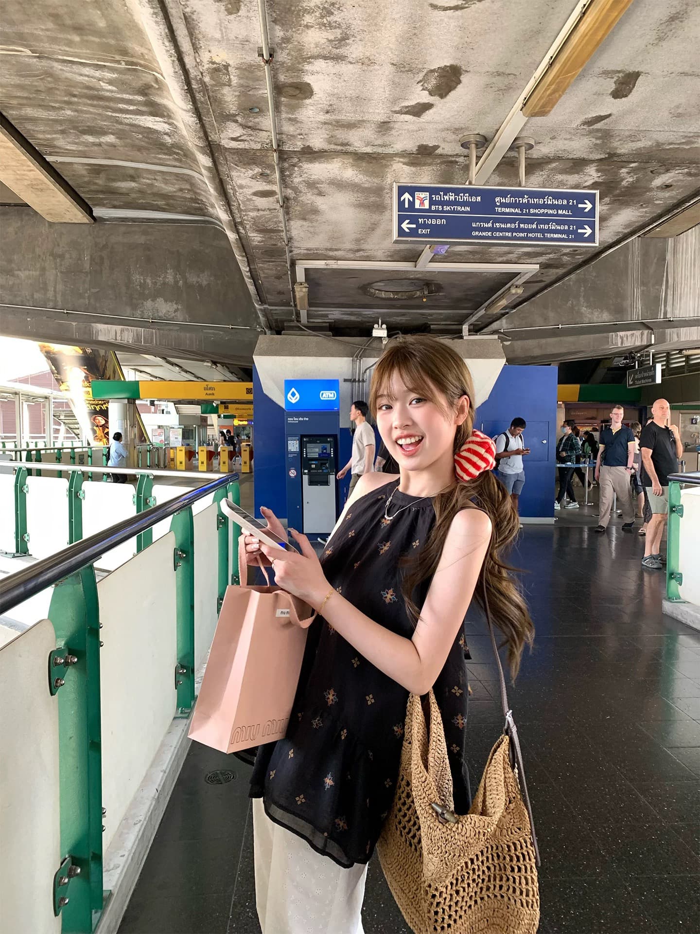안개 남자 산 사쿠라 무거운 작업 자수 행침 목 슬립 여성 불규칙 프릴 루즈핏 한 마디 민소매 맨위 이미지 3
