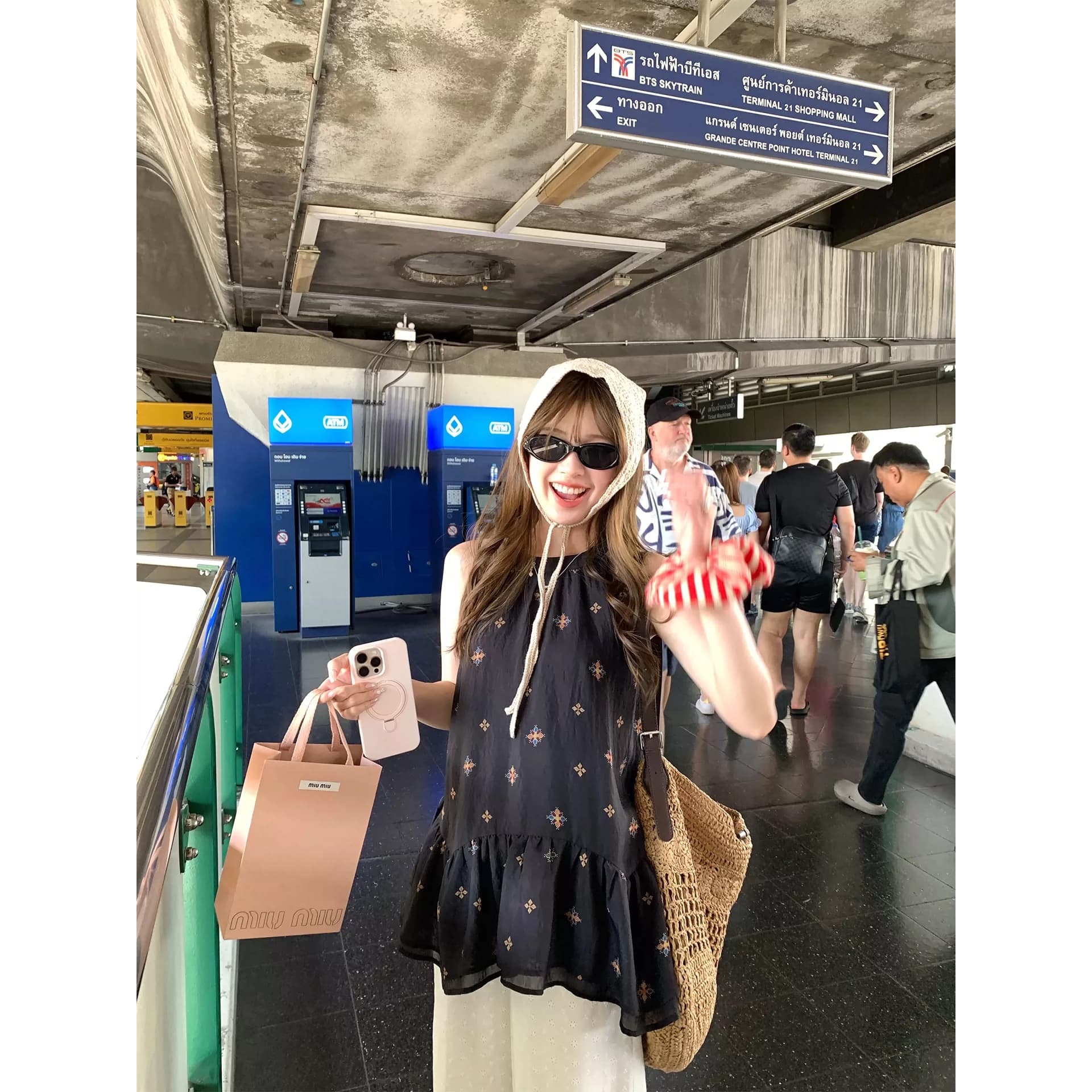 안개 남자 산 사쿠라 무거운 작업 자수 행침 목 슬립 여성 불규칙 프릴 루즈핏 한 마디 민소매 맨위 이미지 5