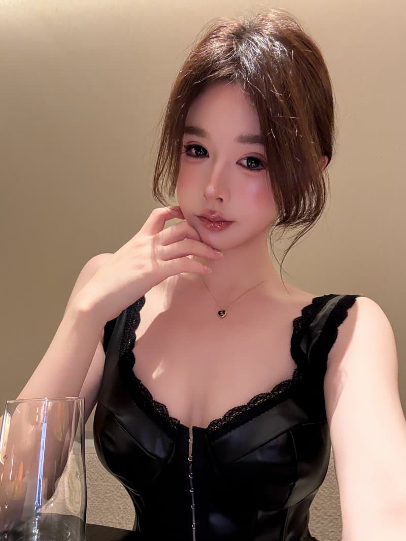 정가 실사 레이스 조각 PU 가죽 생선뼈 캐미솔 핫걸 맨위 여성 상세 이미지 6