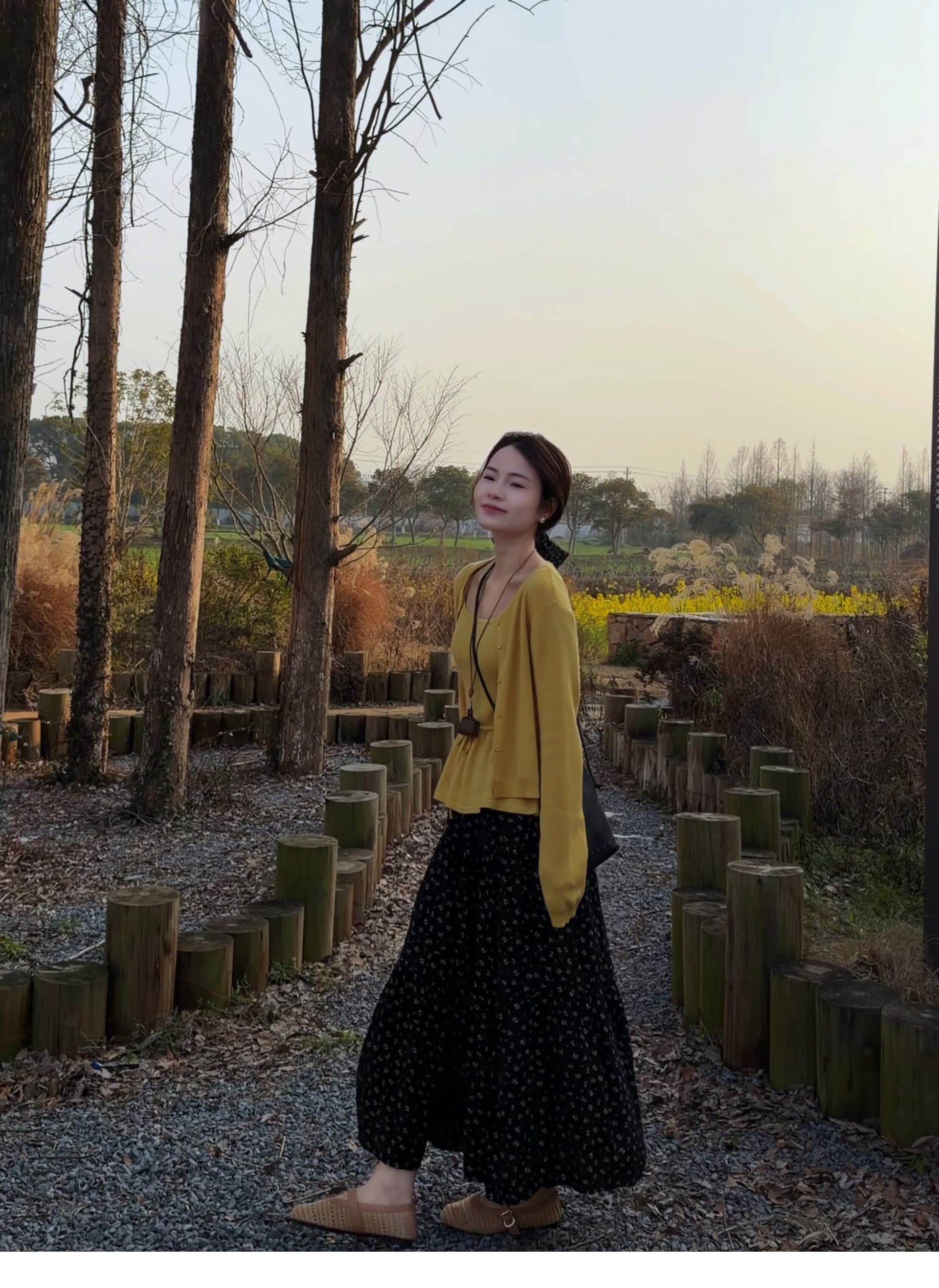 작은 꽃무늬 허리밴드 반신 스커트 여성 2026 새로운 가을 새로운 연령 감소 통기성 케이크 드레스 같이 갔다. 이신 가스 치마 상세 이미지 7