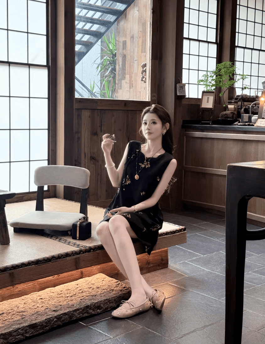 파빌리온 와우 샹윈사 100 명 실크 질감 선 슬림해 보이는 자수 드레스 tt2gxtz3959 이미지 3