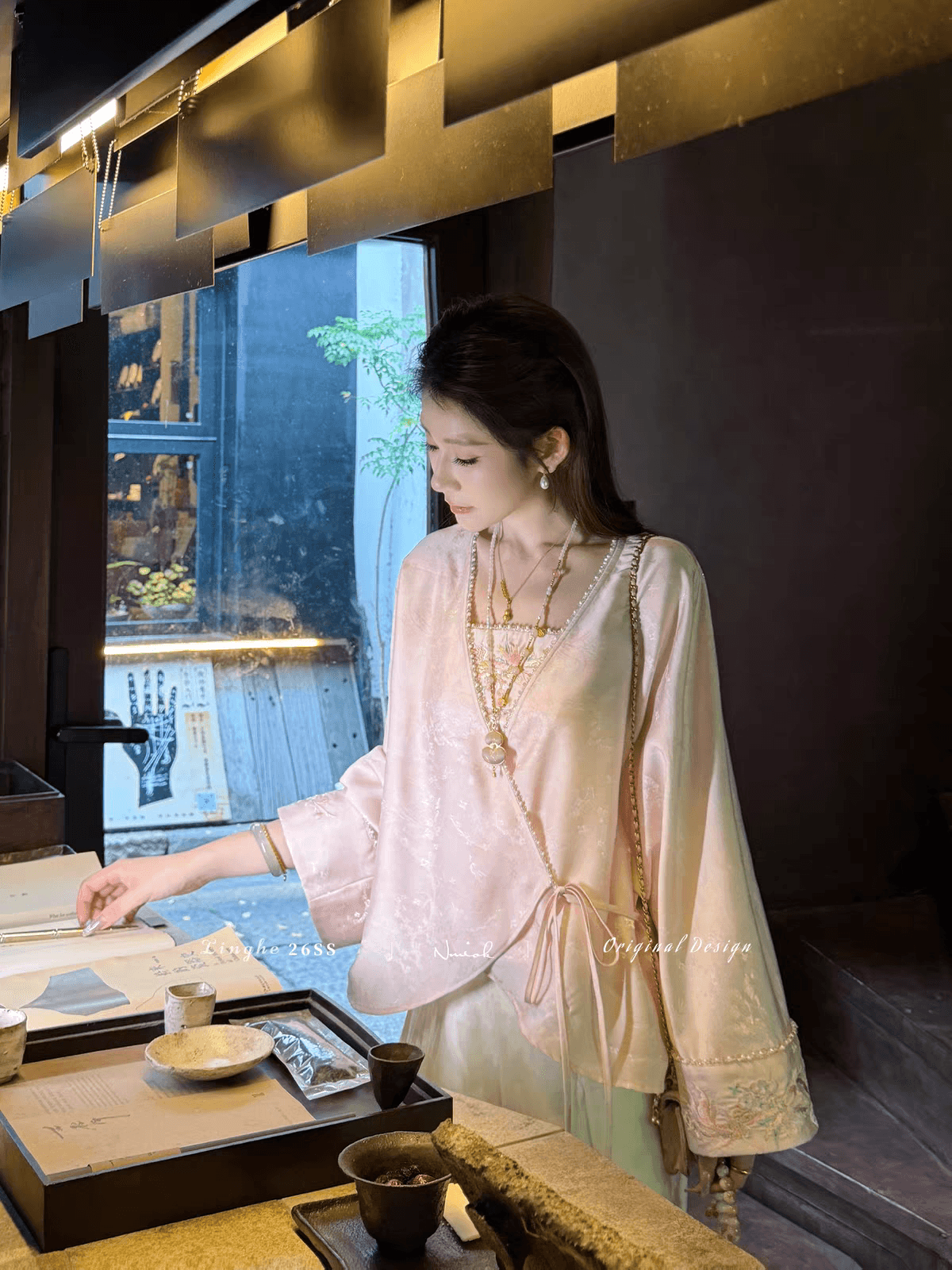 파빌리온 와우 복숭아꽃 요정 새로운 맞춤 자수 슬립 중복 스타일 외부 셔츠 세트 상세 이미지 2