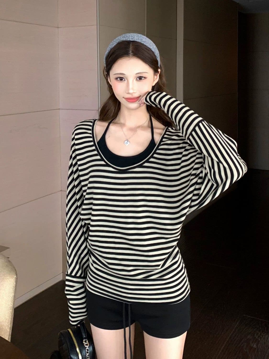 느긋한 바람 세트 배색 스트라이프 블라우스 행침 목 슬립 반바지 여성 봄 여름 루즈핏 캐주얼 슬림해 보이는 3종 세트 이미지 2