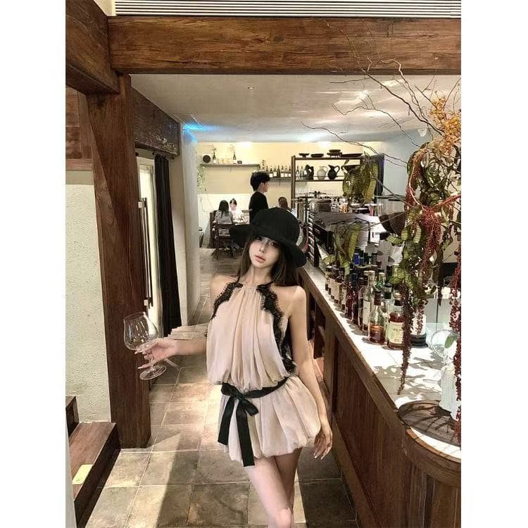 프랑스식 낭만적 인 기질 Chic 레이스업 행침 목 섹시함 레이스 조각 허리 수축 꽃밭 미니 스커트 핫걸 여성 드레스 이미지 4