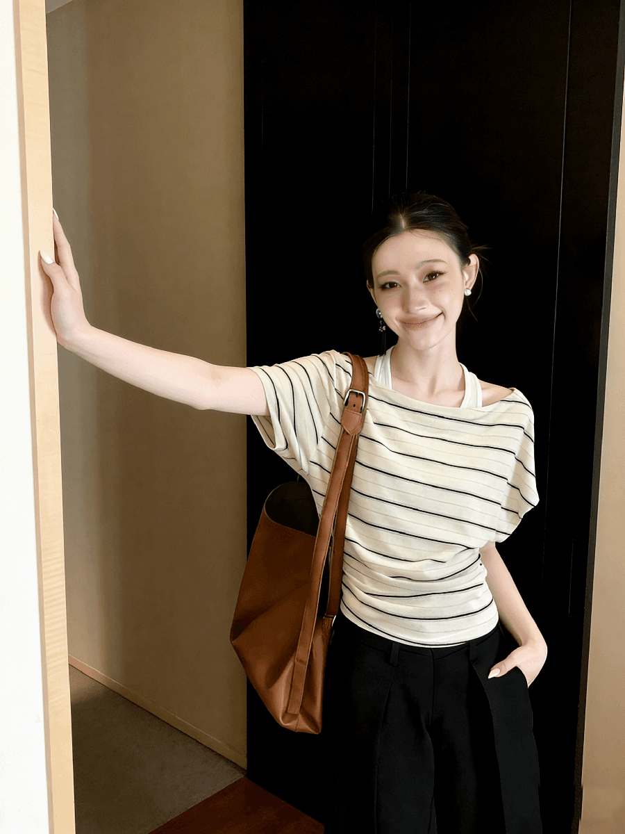 디자인 센스 오프숄더 스트라이프 패치워크 반팔 티셔츠 여성 여름 연령 감소 다용도 오프숄더 페이크 레이어드 맨위 서비스 상세 이미지 3