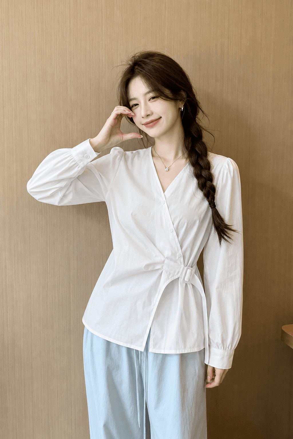 파란색 V넥 긍정적 인 어깨 긴팔 여성 셔츠 조기 가을 빅 사이즈 지방 mm 슬림해 보이는 불규칙 디자인 센스 허리 수축 맨위 상세 이미지 3