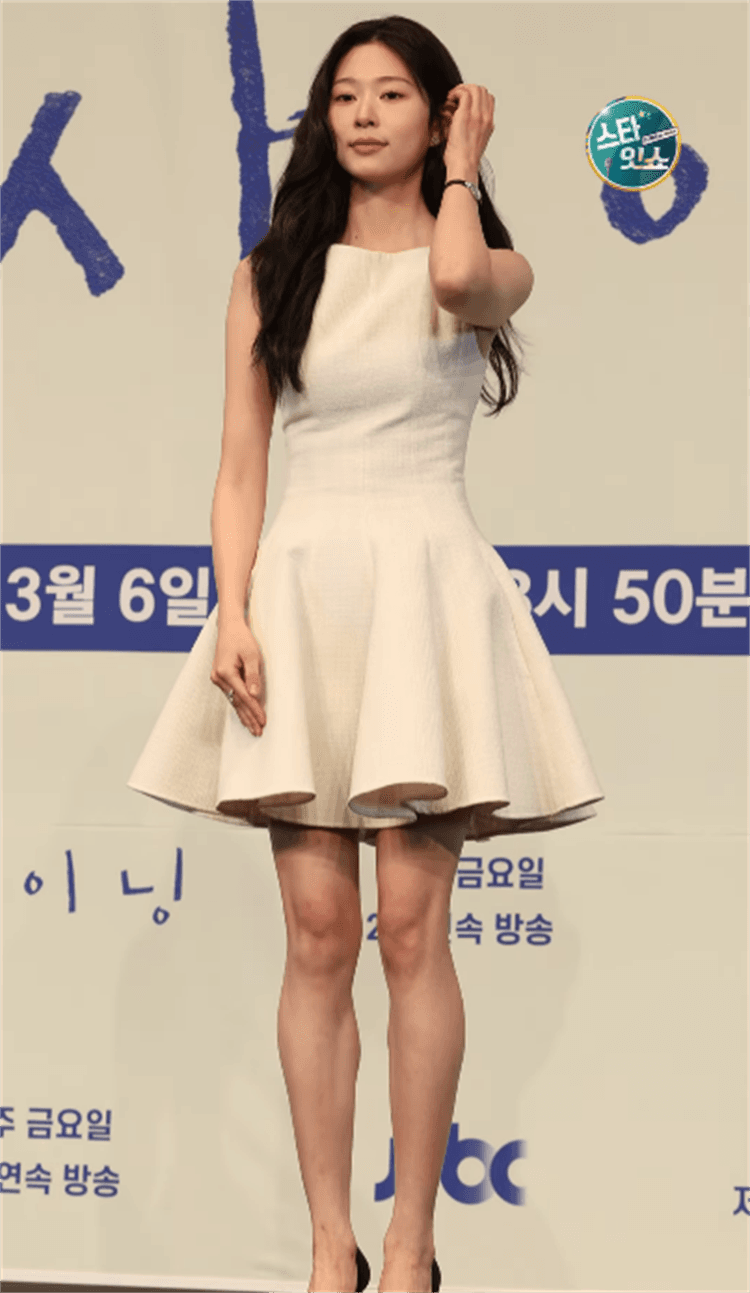 한국 골드 민 안녕하세요. 같은 단락 작은 샤넬 스타일 트위드 화이트 우아함 민소매 드레스 상세 이미지 8