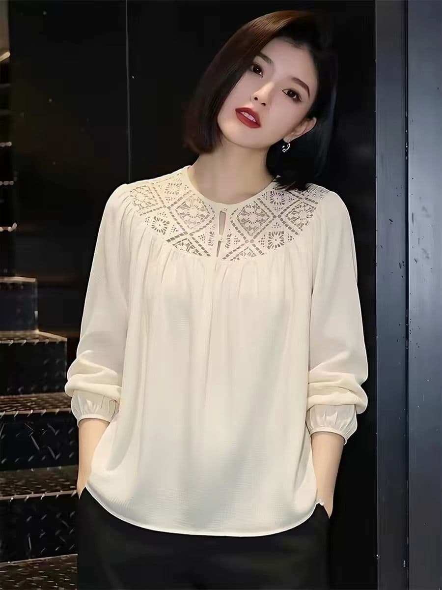 프랑스식 홀로우 아웃 레이스 칼라 벌룬 소매 맨위 여성 2026 봄 새로운 화이트 디자인 센스 작은 대중 품격 셔츠 이미지 2