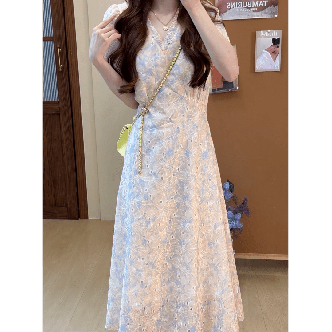 빅 사이즈 마이크로 지방 여성 의류 프랑스식 부드러운 바람 프라임 황색 빛 블루 자수 V넥 허리 수축 슬림해 보이는 레트로 휴가 드레스 이미지 4