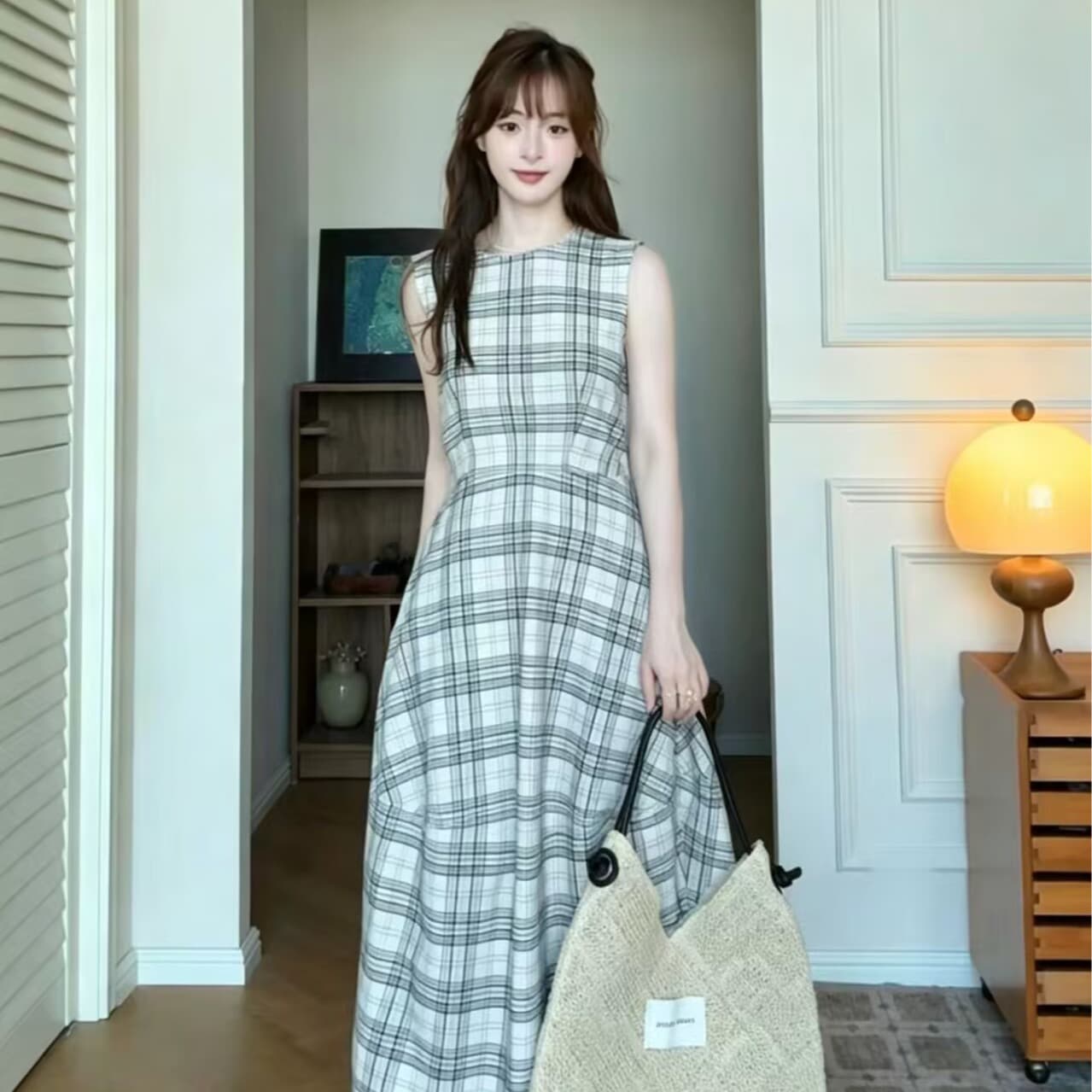 체크무늬 민소매 여성 드레스 봄 여름 2026 새로운 고급 센스 품격 허리 수축 롱 코트 조끼 스커트 이미지 5