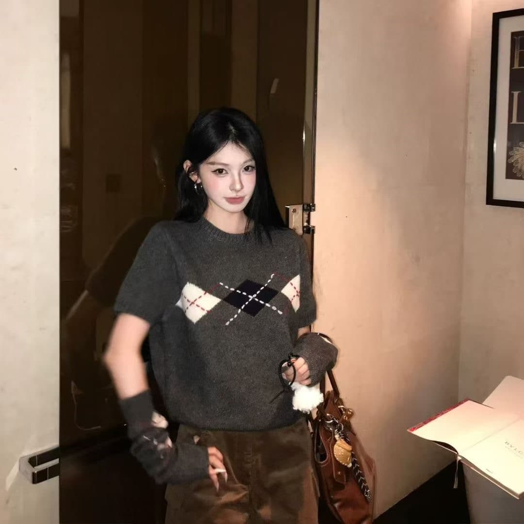 한 부서 레트로 링 그리드 디자인 센스 라운드 넥 반팔 스웨터 경기 같은 색상 소매 커버 상세 이미지 6