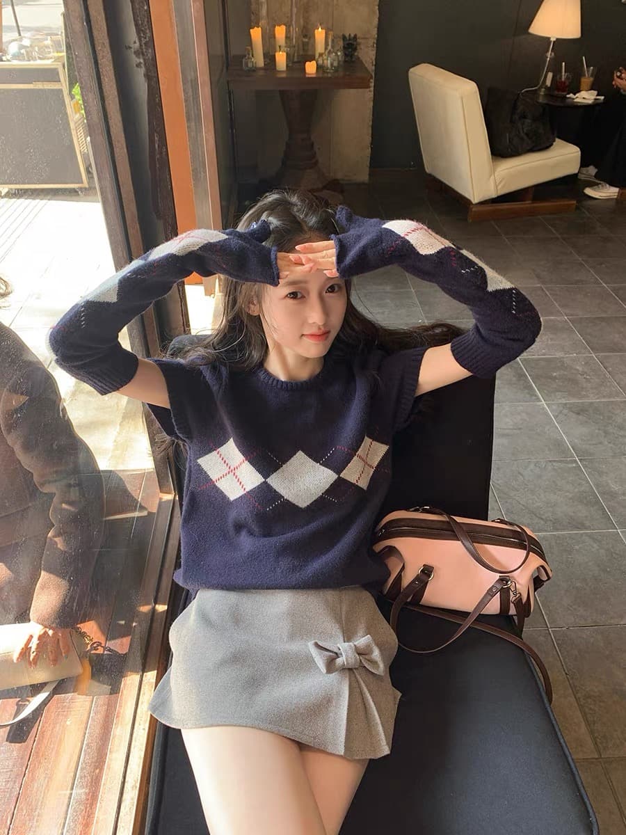 한 부서 레트로 링 그리드 디자인 센스 라운드 넥 반팔 스웨터 경기 같은 색상 소매 커버 상세 이미지 10