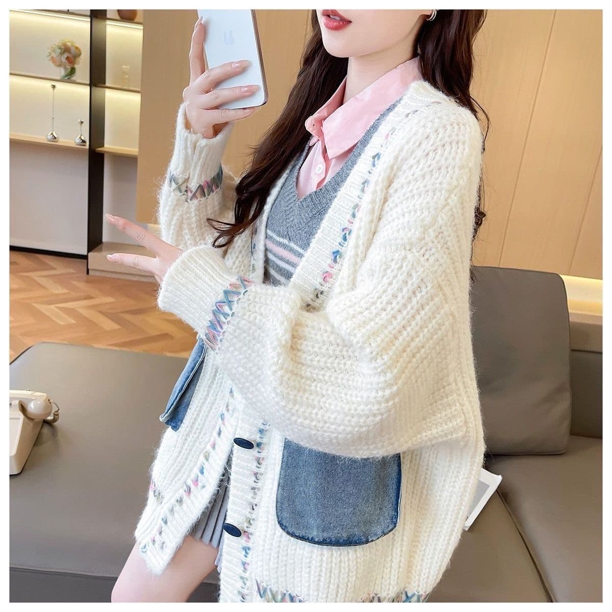 루즈핏 느긋한 바람 패치워크 데님 주머니 오픈 가디건 스웨터 여성 의류 가을 겨울 새로운 캐주얼 V넥 니트 스웨터 재킷 상세 이미지 16