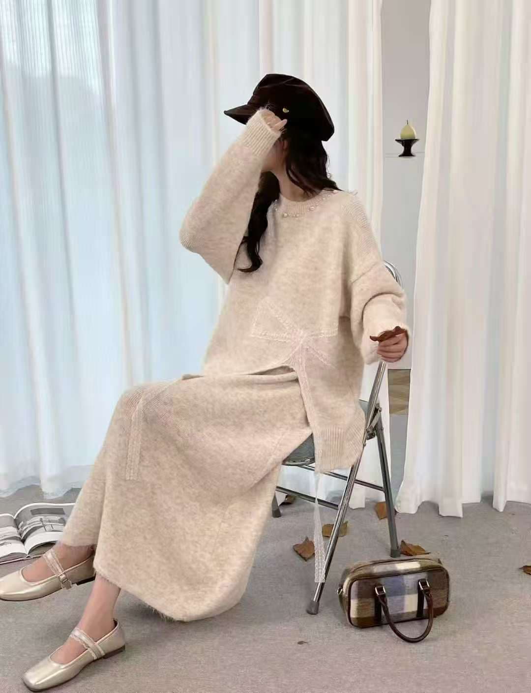 새로운 레이스 나비 매듭 디자인 트임 스웨터 고급 센스 슬림해 보이는 니트 반신 스커트 투피스 세트 상세 이미지 5