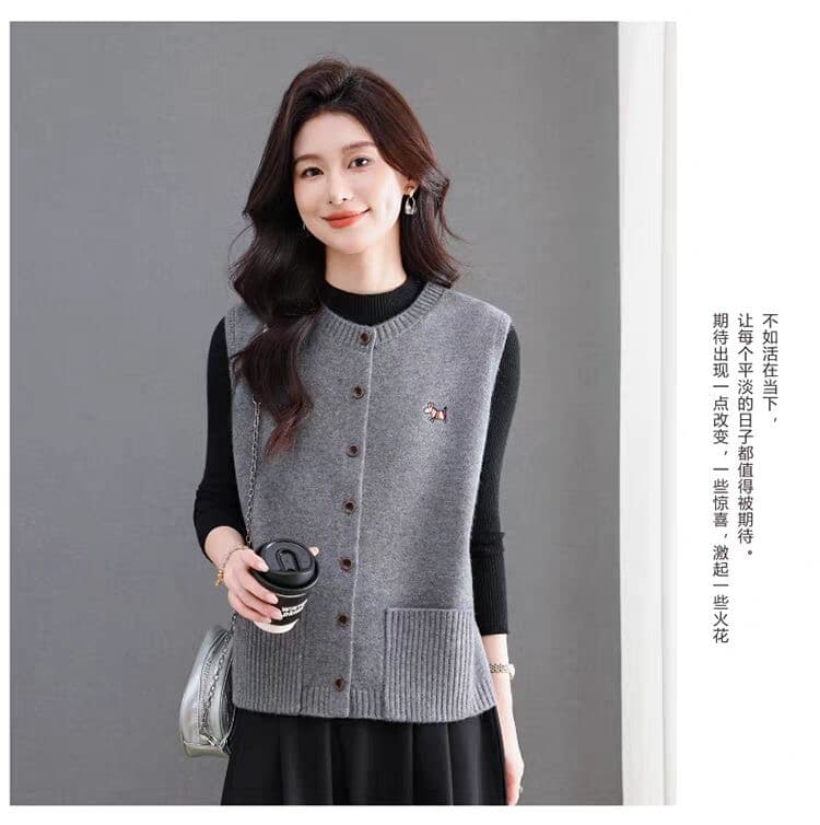 봄 가을 새로운 카디건 라운드 넥 민소매 베스트 여성 코트 오픈 가디건 쇼트 스타일 싱글 줄 버튼 더블 주머니 루즈핏 상세 이미지 14