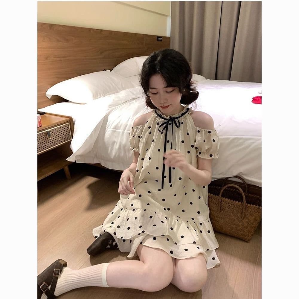 geegeefunny 도트 무늬 여성 드레스 여름 새로운 나비 매듭 오프숄더 반팔 거품 소매 치마 상세 이미지 1