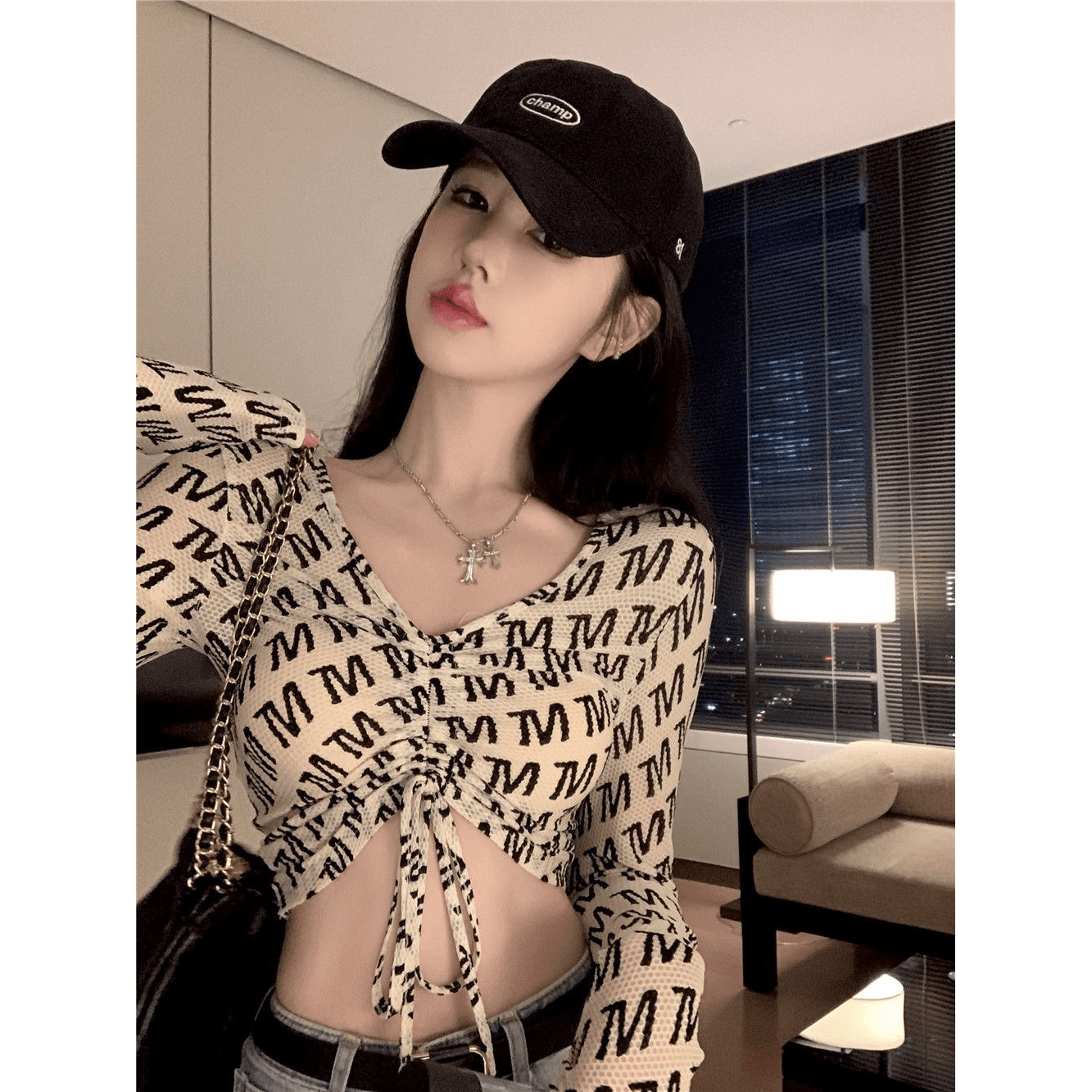 순수한 욕망 항구 바람 핫걸 펌프 로프 쇼트 스타일 V넥 만나는 맨위 외출용 레트로 프린트 몸매 가꾸기 긴팔 티셔츠 여성 ins 이미지 5