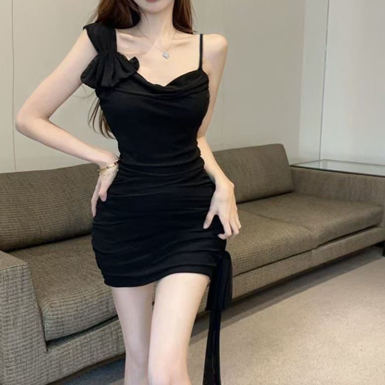 섹시함 프랑스식 작은 키 여름 몸매 가꾸기 미니 스커트 핫걸 순수한 욕망 불규칙 달콤한 매운맛 슬림해 보이는 슬립 드레스 이미지 3