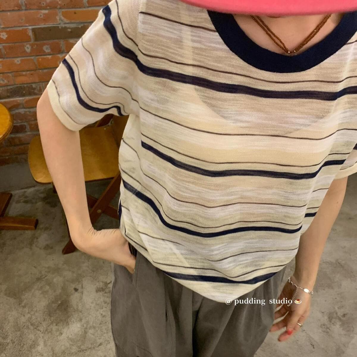 레트로 빨간색 패치워크 라운드 넥 반팔 티셔츠 여성 봄 여름 루즈핏 다용도 얇고 가벼운 마이크로 ~을 통해 얼음 실크 니트 맨위 이미지 3