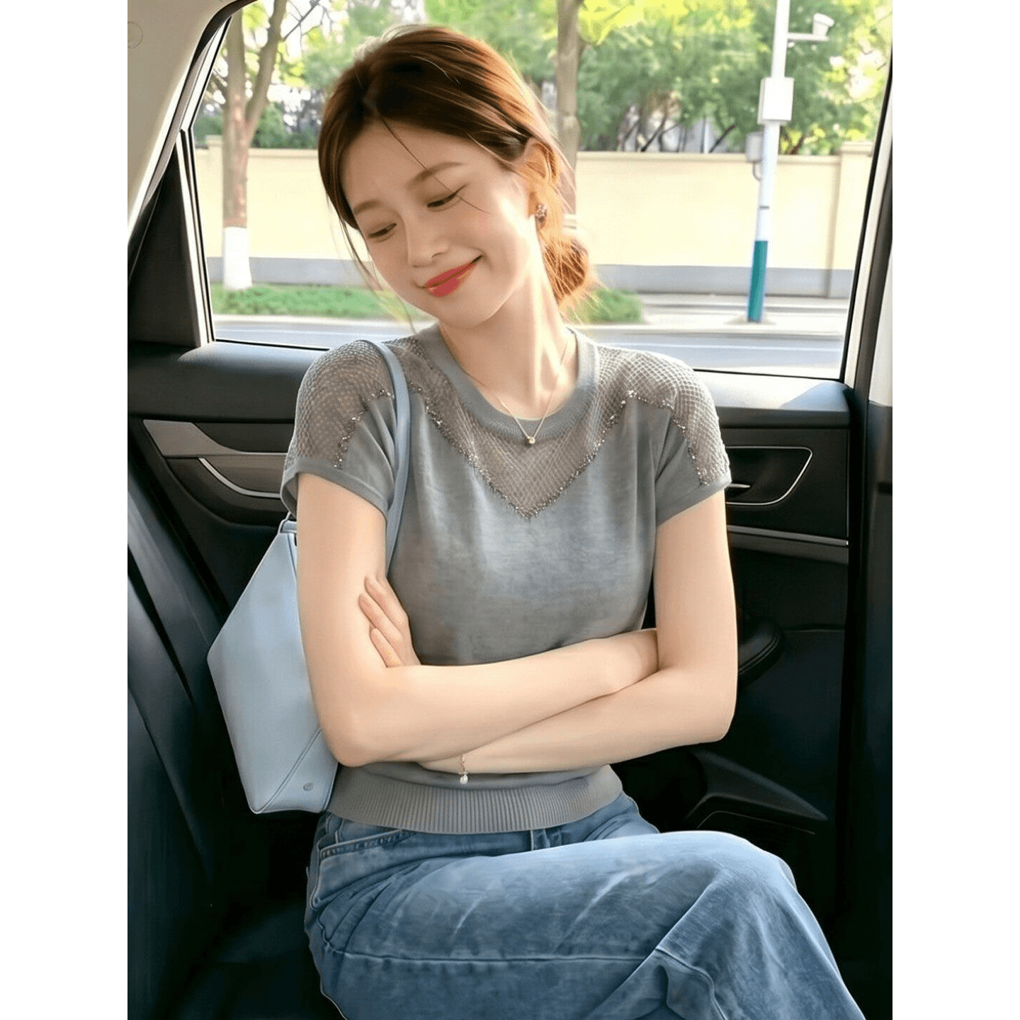 빛 럭셔리 고급 라운드 넥 홀로우 아웃 설정 벽돌 반팔 니트 스웨터 2026 여름 새로운 루즈핏 슬림해 보이는 외국 가스 맨위 여성 이미지 5