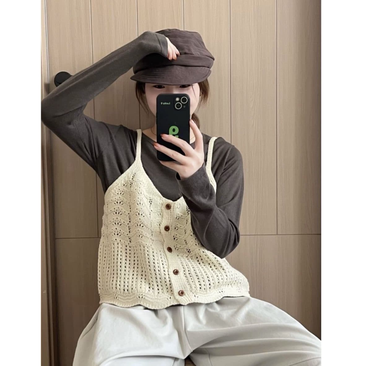 도파민 ins 착용 가져 가라. 봄 새로운 다용도 V넥 싱글 줄 버튼 홀로우 아웃 물결무늬 곡물 니트 베스트 조끼 여성 이미지 5