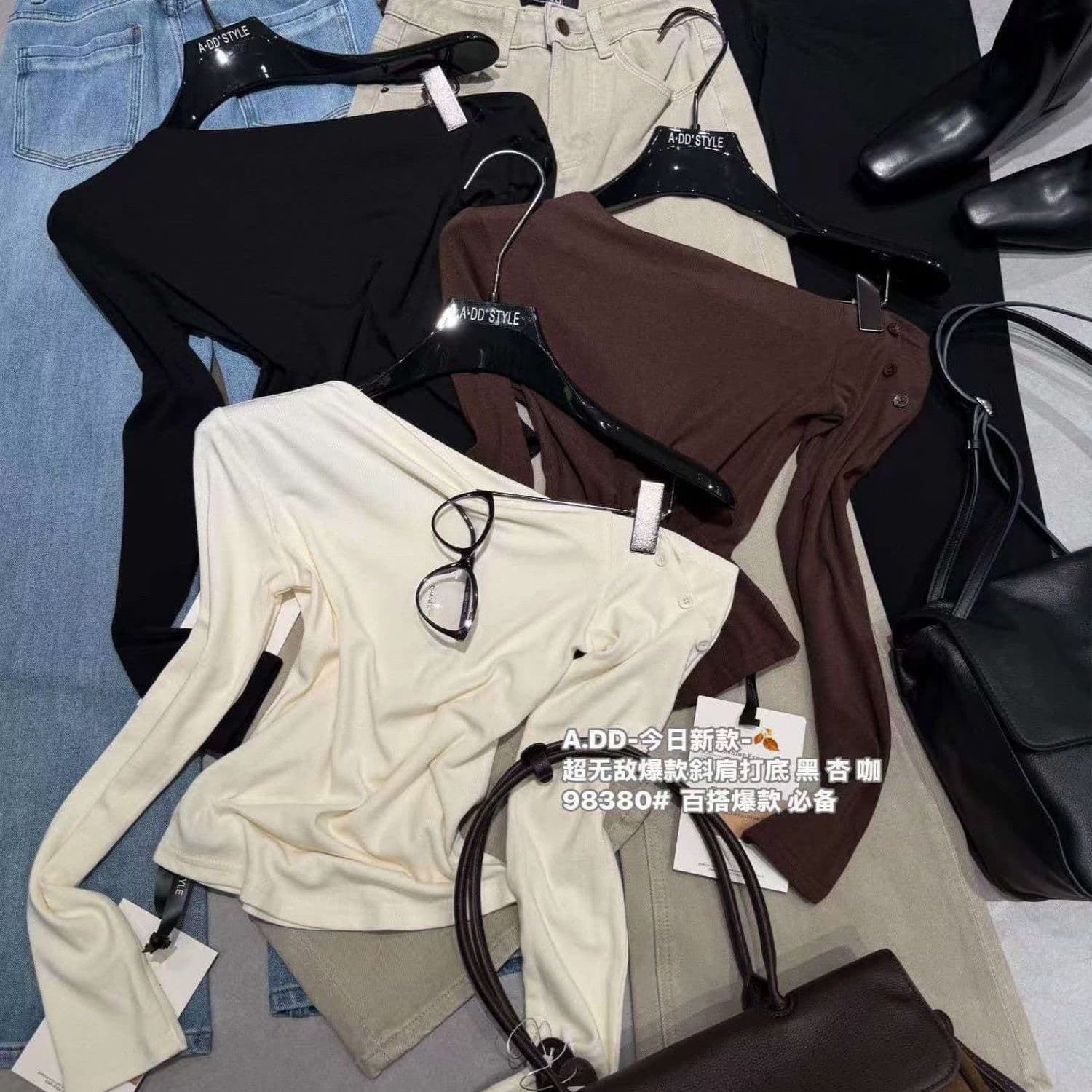 새로운 순수한 욕망 핫걸 몸매 가꾸기 슬림해 보이는 오프숄더 긴팔 티셔츠 여성 작은 대중 디자인 센스 비스듬한 칼라 다용도 맨위 상세 이미지 2