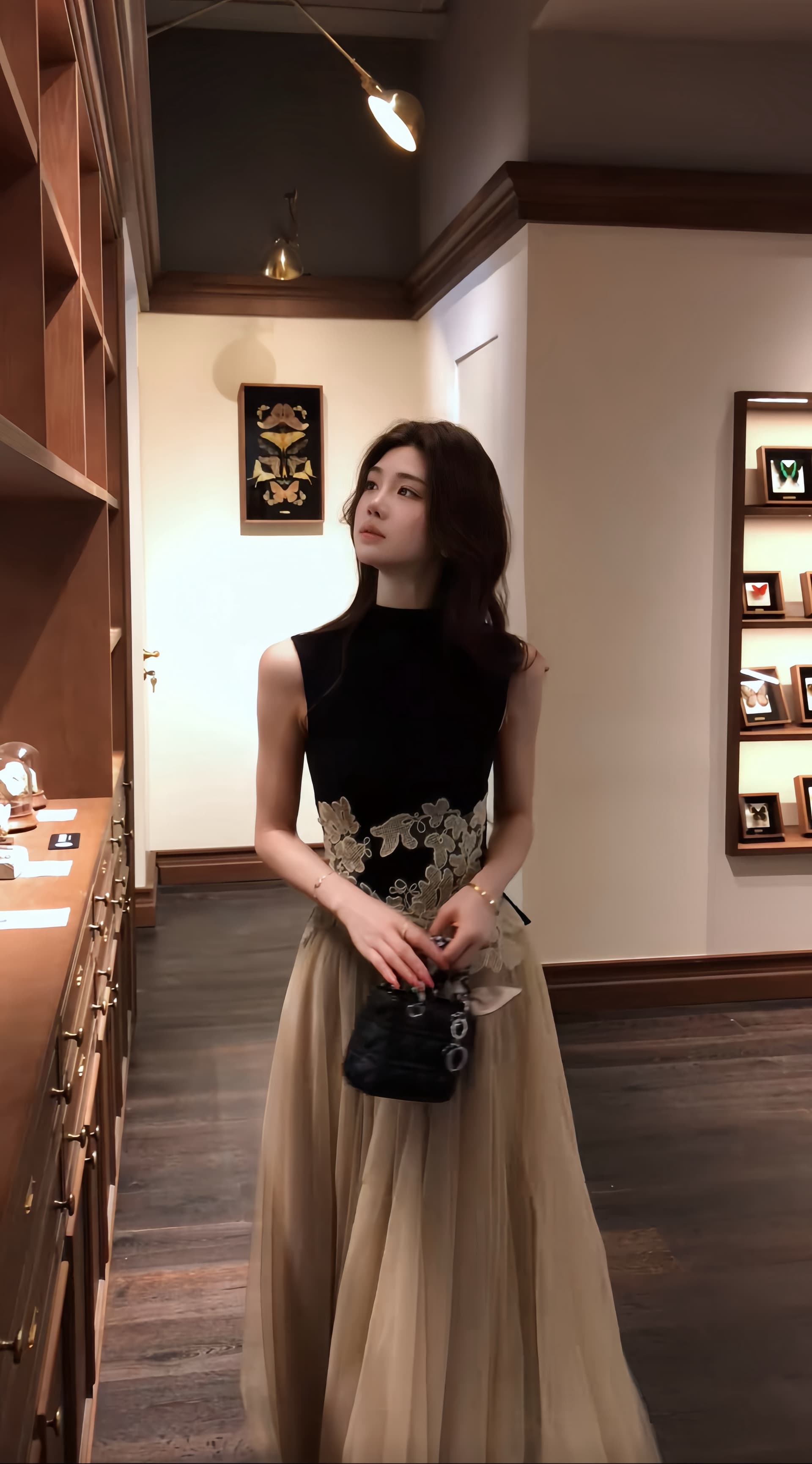 무쯔리 목자이 ~ 중 리 여름 민소매 허리 수축 맨위 큰 진자 망사 반신 스커트 2026 여름 새로운 세트 여성 이미지 2