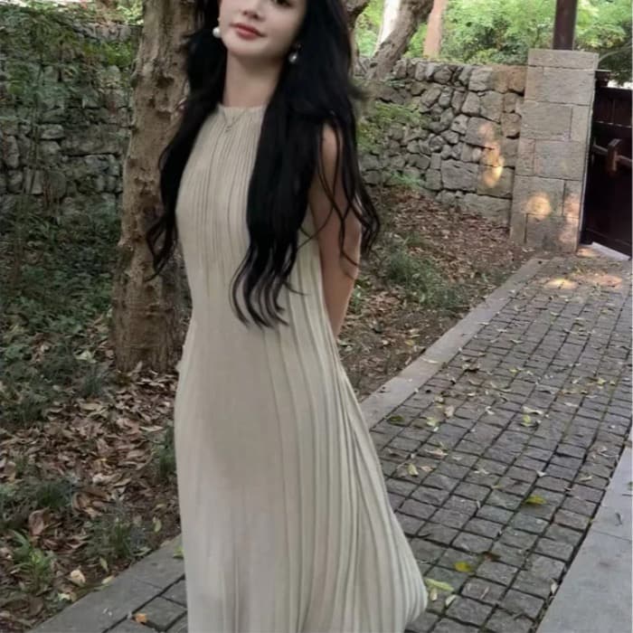 천 골드 주름 디자인 센스 품격 느긋한 문예 롱 스커트 고급 민소매 해변가 드레스 이미지 2