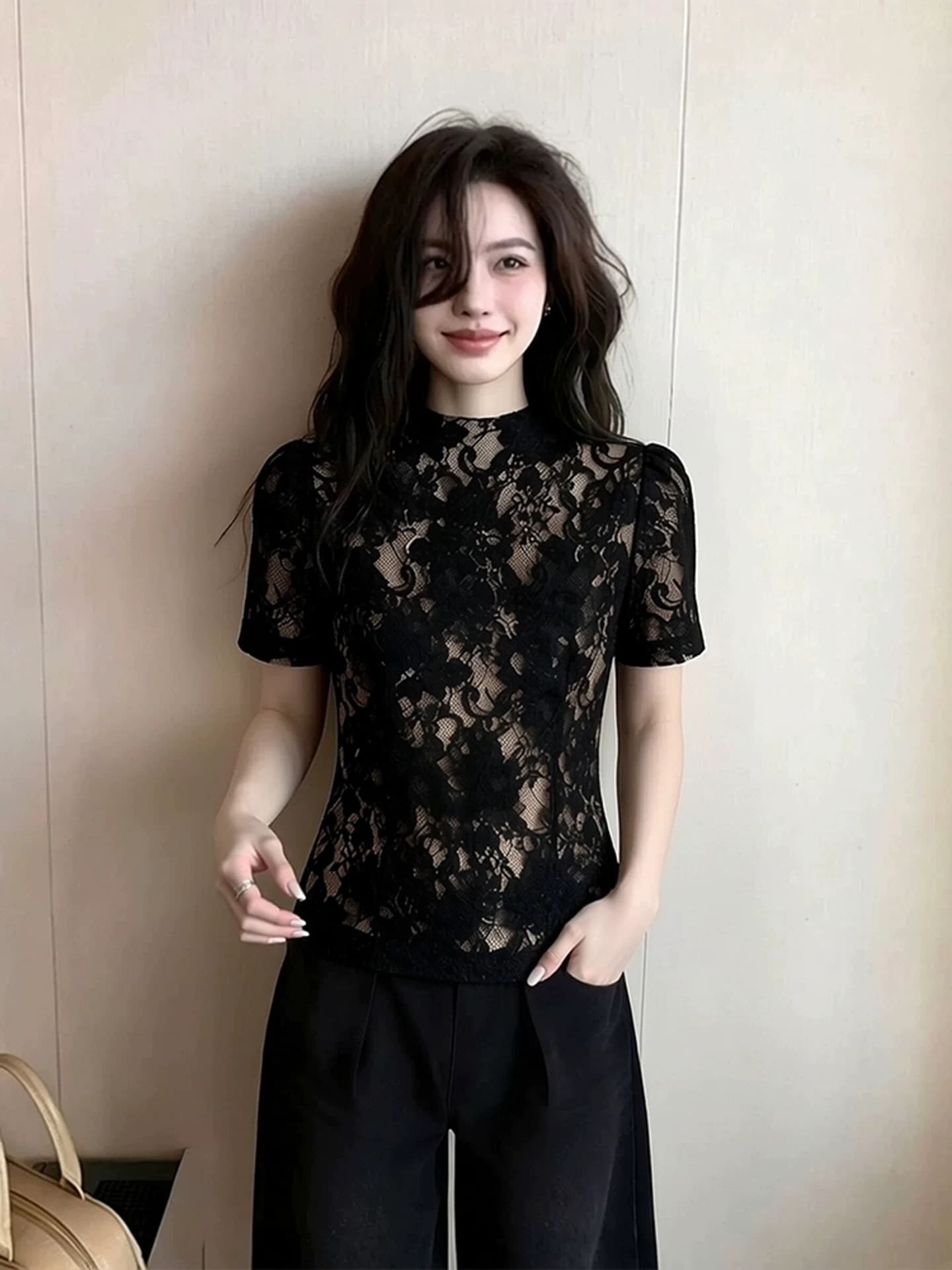프랑스식 레트로 우아함 바람 검정색 반하이넥 레이스 반팔 작은 셔츠 여성 의류 봄 여름 새로운 품격 몸매 가꾸기 맨위 이미지 4