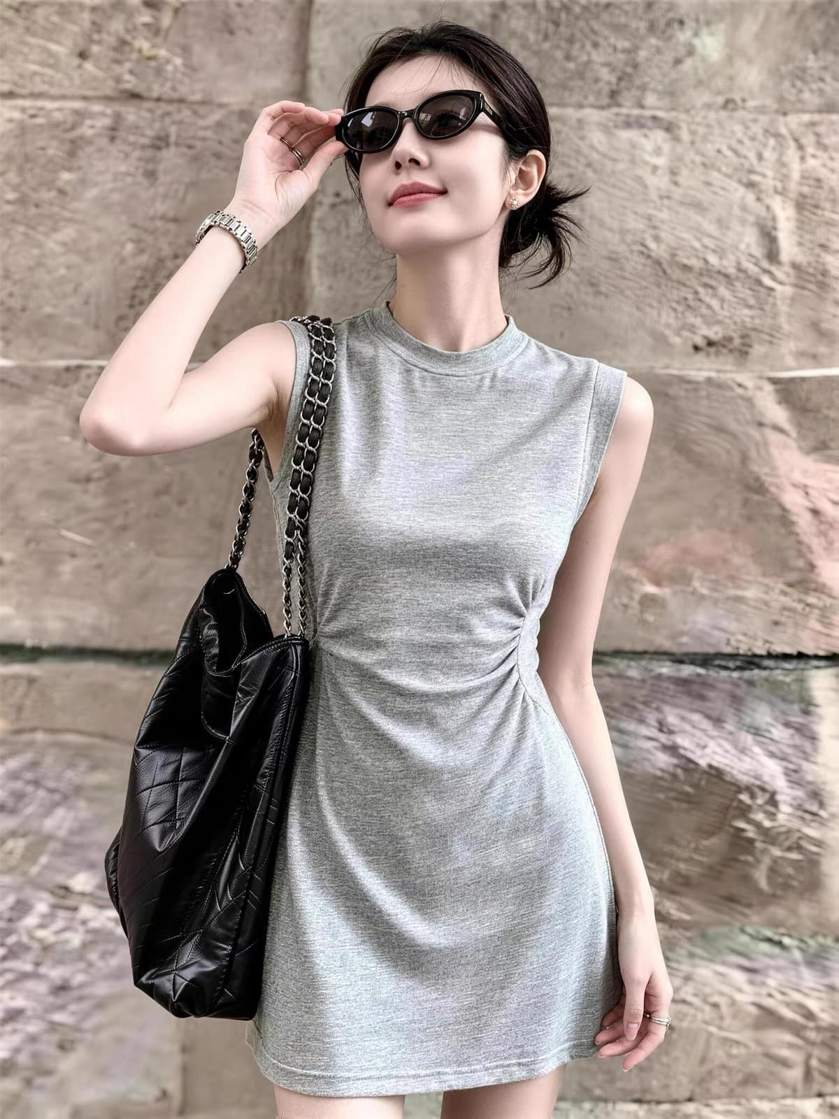 회색 핀치 Pleat 라운드 넥 민소매 여성 드레스 새로운 여름 미니멀리즘 몸매 가꾸기 슬림해 보이는 다용도 조끼 스커트 미니 스커트 상세 이미지 1