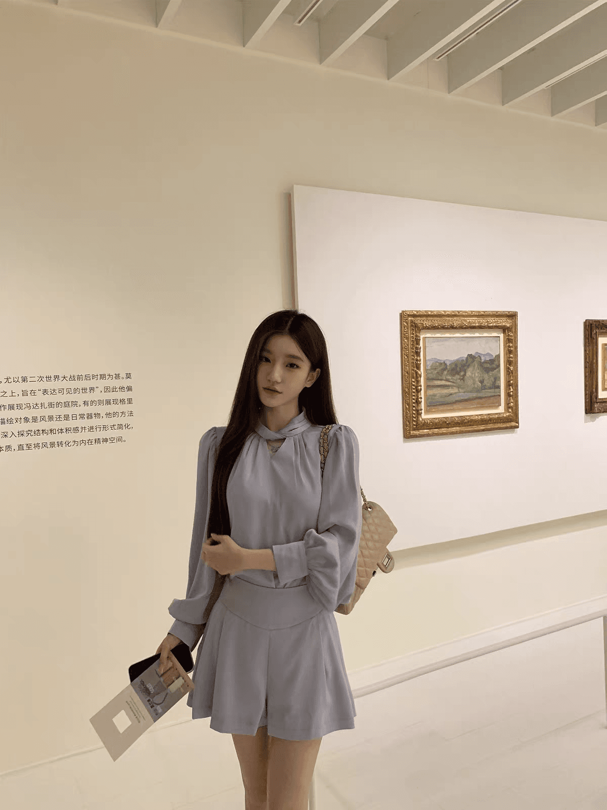 yiyiwang 8.18 매듭 작은 v 바다 소금 망상 안개 블루 새틴 미니멀리즘 셔츠 이미지 2