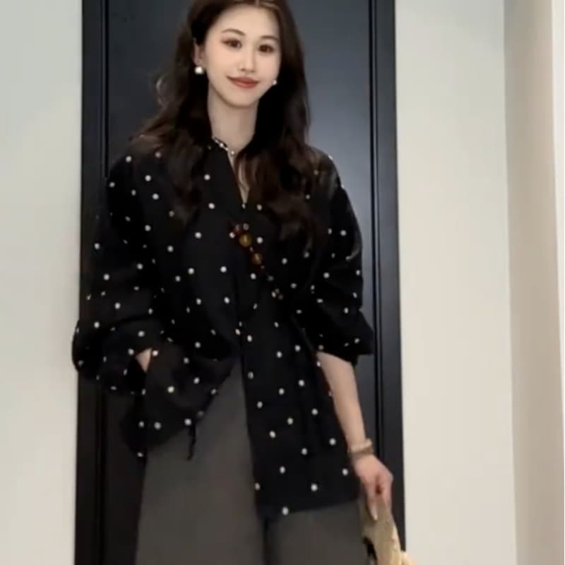 익스트림 제인 태도 아마 작은 대중 외국 가스 벌룬 소매 패션 검정색 도트 무늬 긴팔 셔츠 여성 셔츠 이미지 6