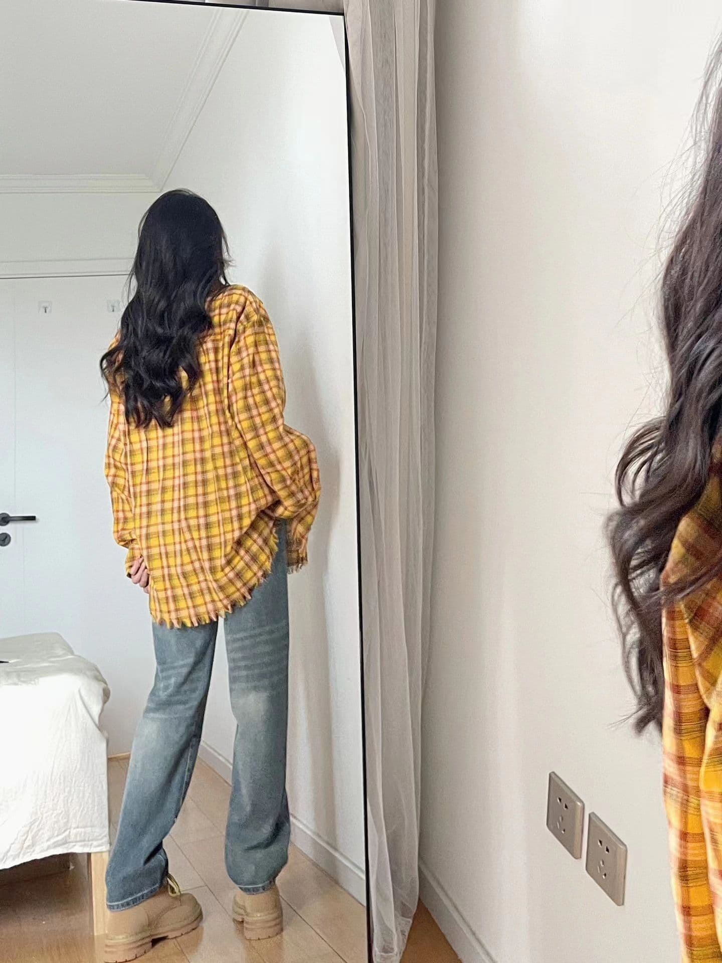 바 아민 황색 격자 무늬 셔츠 밑단 측면 파괴 오픈 가디건 긴팔 얇은 맨위 재킷 상세 이미지 3