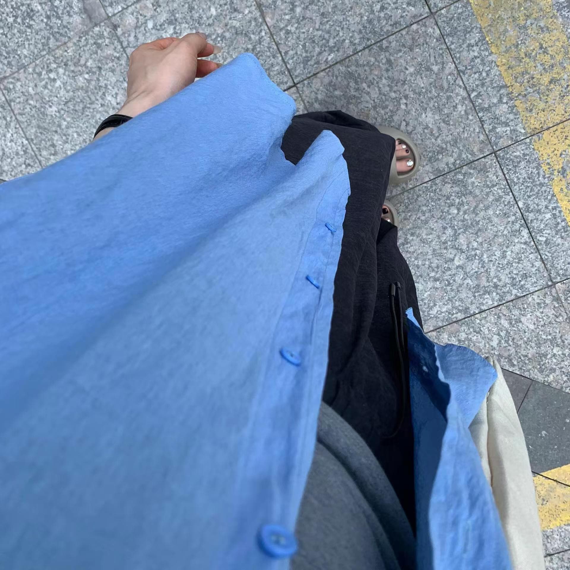 파란색 질감 센스 여성 셔츠 가을 루즈핏 캐주얼 기초 다용도 얇은 스타일 통기성 셔츠 재킷 상세 이미지 2