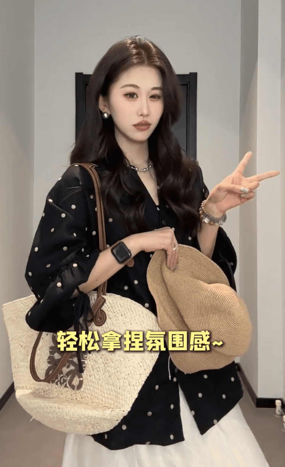 익스트림 제인 태도 아마 작은 대중 외국 가스 벌룬 소매 패션 검정색 도트 무늬 긴팔 셔츠 여성 셔츠 상세 이미지 3