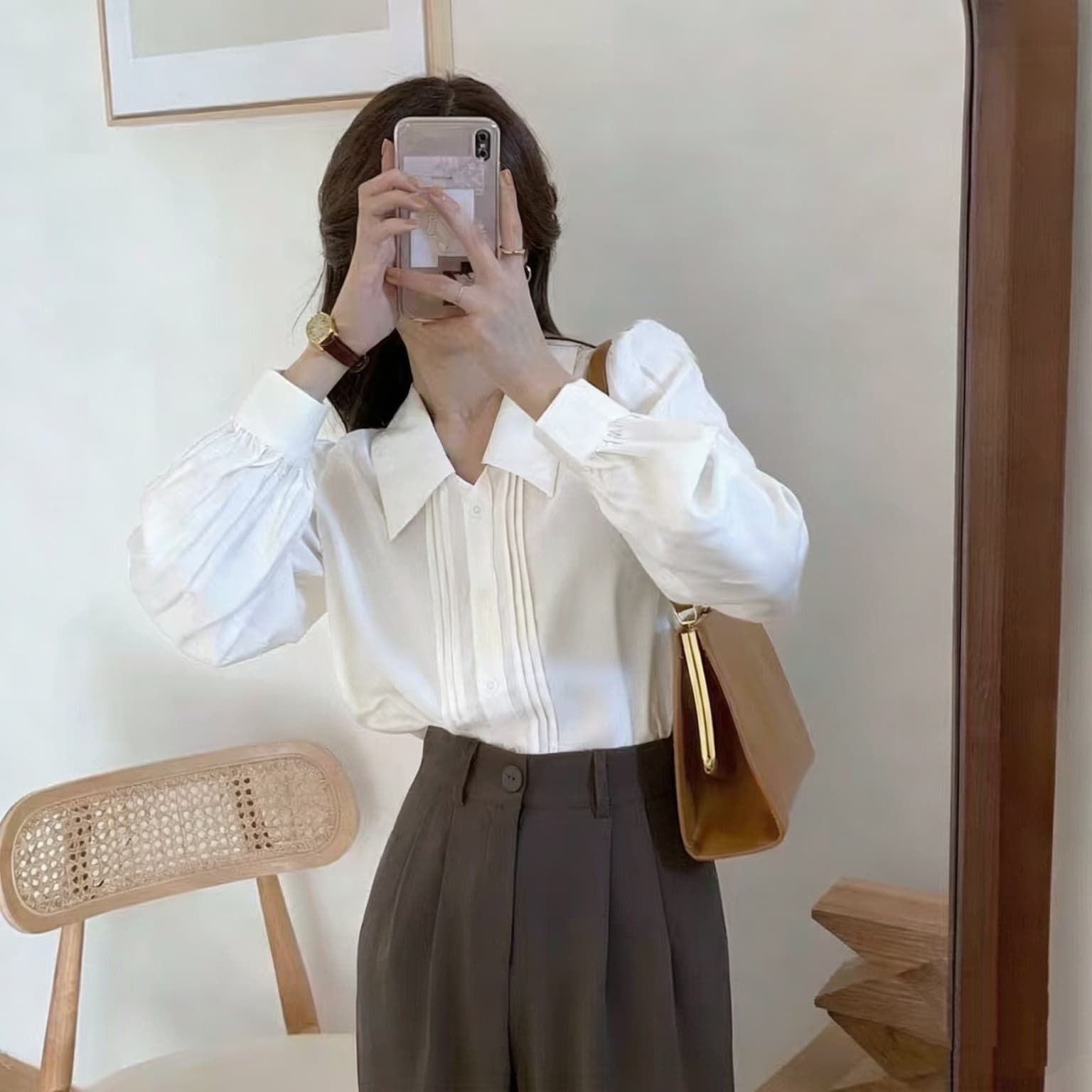 프랑스식 폴로 칼라 도루 센스 화이트 여성 셔츠 디자인 센스 작은 대중 루즈핏 맨위 품격 레트로 거품 소매 셔츠 얇은 스타일 상세 이미지 5