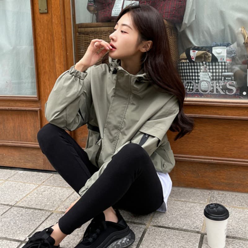 품격 스탠드 칼라 워크웨어 캐주얼 방풍 재킷 맨위 여성 2026 봄 새로운 미니멀리즘 슬림해 보이는 보온 단색 f 잭