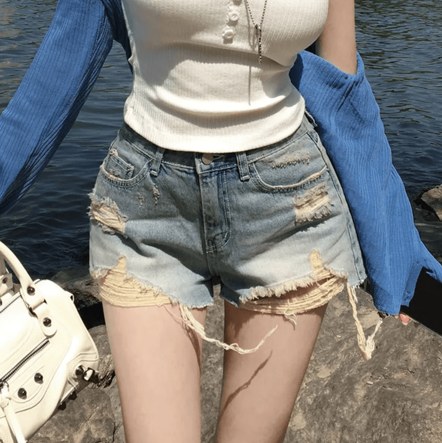 지금 여름 디스플레이 다리 길이 핫걸 찢어진 부분 그리기 거친 가장자리 슬림해 보이는 데님 반바지 이미지 2