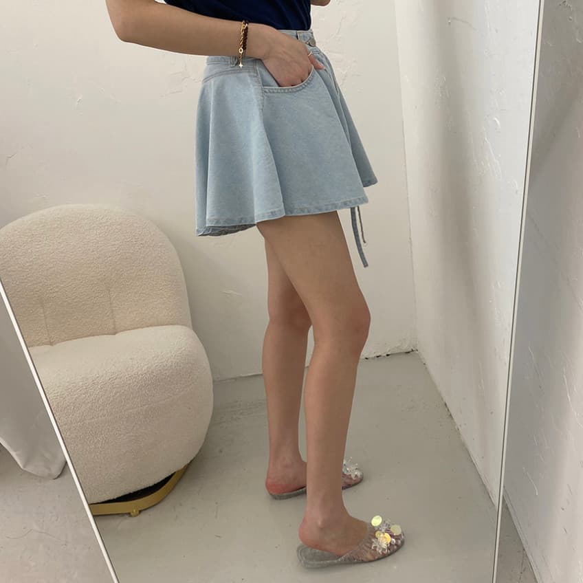 지금 루즈핏 스트랩 나팔 대 넓은 다리 데님 반바지 이미지 2