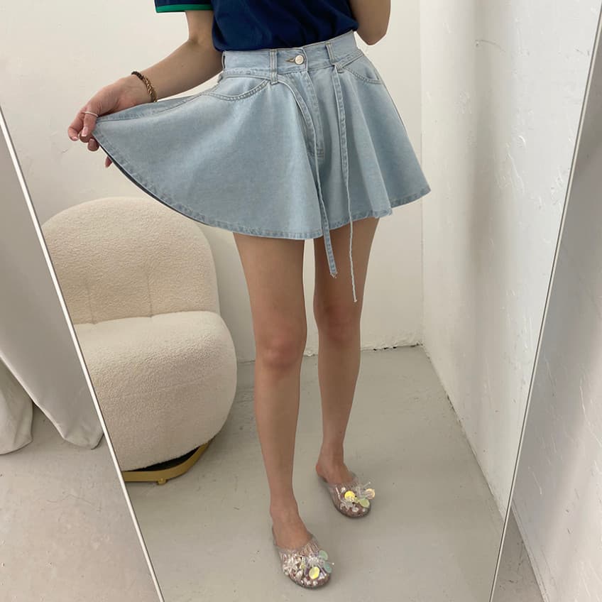 지금 루즈핏 스트랩 나팔 대 넓은 다리 데님 반바지 상세 이미지 15