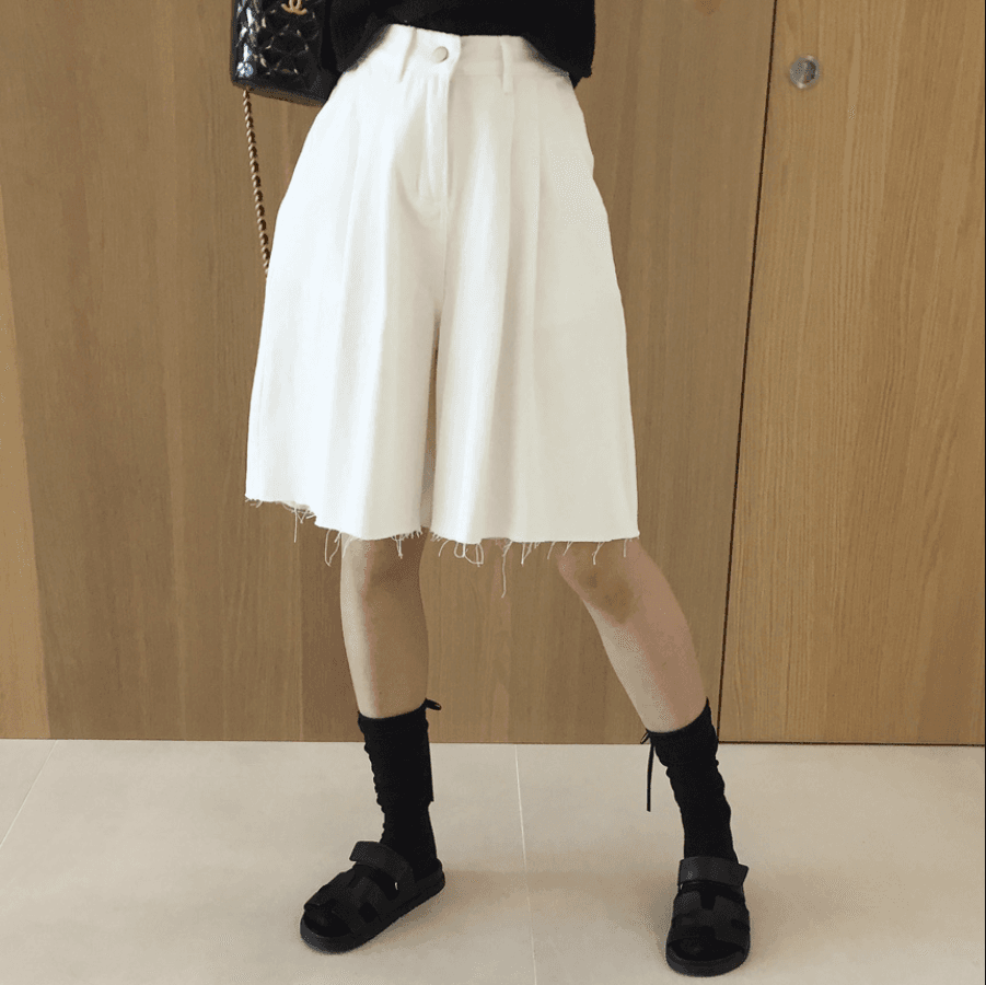 삼색 지금 바늘 Pleat 거친 가장자리 넓은 다리 데님 바지 반바지 이미지 3