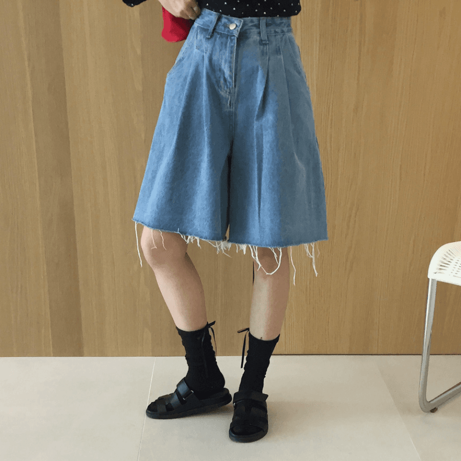 삼색 지금 바늘 Pleat 거친 가장자리 넓은 다리 데님 바지 반바지 이미지 4