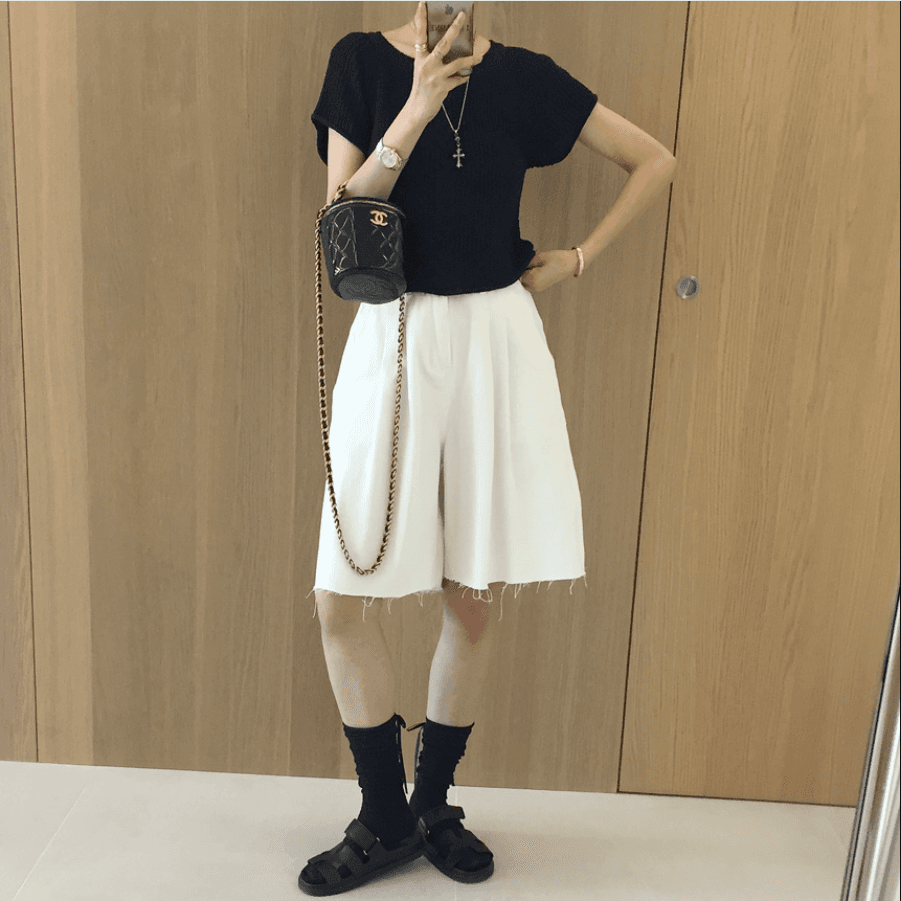 삼색 지금 바늘 Pleat 거친 가장자리 넓은 다리 데님 바지 반바지 상세 이미지 14
