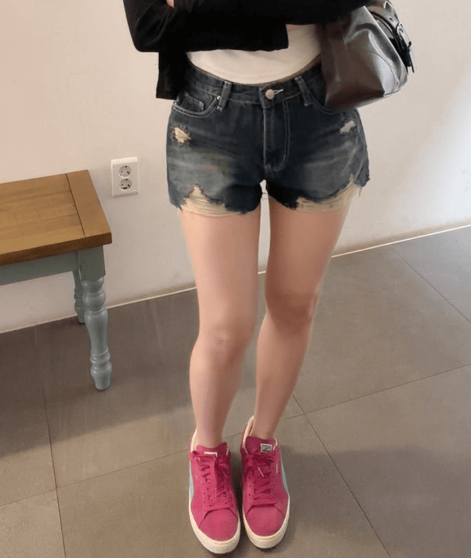 지금 여름 디스플레이 다리 길이 핫걸 찢어진 부분 그리기 거친 가장자리 슬림해 보이는 데님 반바지 상세 이미지 6