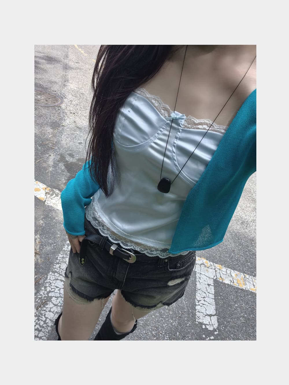 지금 삼색 피해를 주다 찢어진 부분 거친 가장자리 넓은 다리 데님 반바지 상세 이미지 18