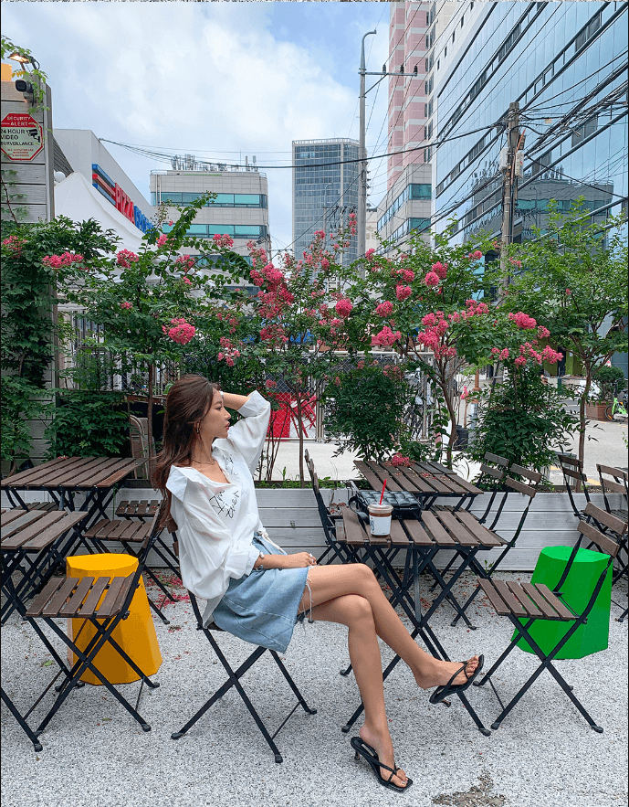지금 하이웨이스트 워싱 개성 작은 트임 디스플레이 다리 길이 그리기 거친 가장자리 데님 반바지 상세 이미지 23